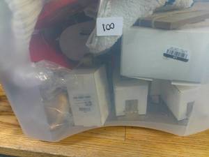 lot 208 image: Bin of Mixed Christmas Stuff