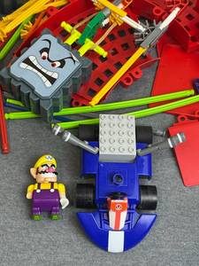 lot 74 image: KNEX Nintendo Wii Mario Kart Thwomps Building Set with Expansion Pack