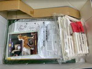 lot 167 image: Vintage Breyer Classics Barn No. 650 with Never Opened Packaging