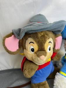 lot 169 image: 1989 Universal Studios Fievel Goes West Plush and Disney Parks Donald Duck 16 Plush Toy