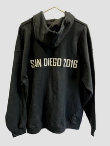 lot 185 image: BBC San Diego 2016 Doctor Who Mens XL Black Zip Up Hoodie Sweatshirt