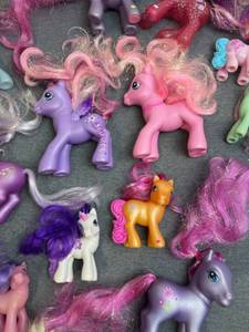 lot 198 image: My Little Pony Lot including Starsong, Wysteria, and More