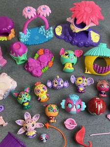 lot 210 image: SEGA Spin Masters Zoobles Toy Lot