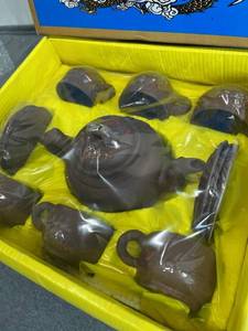 lot 219 image: Vintage Chinese Clay Tea Set (New Old Stock)
