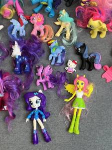 lot 271 image: Huge My Little Pony Toy Lot