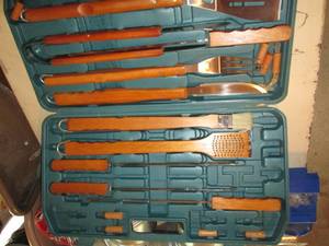 lot 31 image: New In Case Long Handled Grilling T...