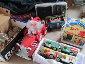 lot 73 image: Car themed light up decor and colle...