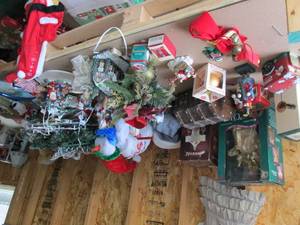 lot 74 image: Huge Assortment of Lighted Christma...