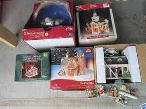 lot 79 image: Collection of Christmas Village Pie...