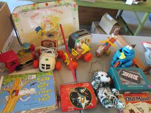 lot 98 image: Collection of Vintage Metal and Woo...