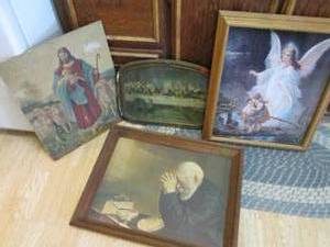 lot 122 image: Lot of Angel and Religious Wall dec...