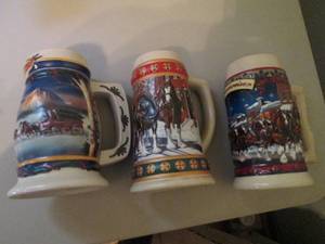lot 184 image: (3) Assorted Budweiser collectible ...