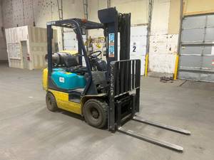 lot 2 image: Comatsu Forklift 3000 LB Capacity LP Gas Model # FG15HT-16