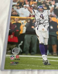 lot 12 image: Brett Favre Signed 8x10 Photo with COA - Minnesota Vikings  Green Bay Packers Football