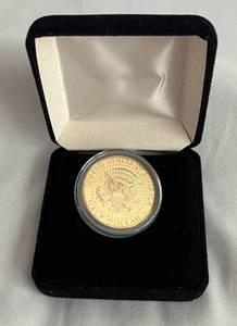 lot 29 image: Adrian Peterson Half Dollar Commemorative Coin - Minnesota Vikings Football