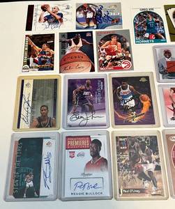 lot 25D image: Lot of 20 Basketball Auto Cards, Several Numbered