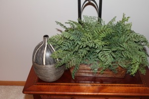 lot 6 image: Sagebrook Home 7 Tribal Vase