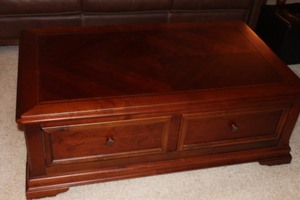 lot 7 image: Oak Coffee Table with large storage drawer