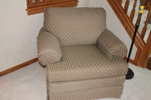 lot 24 image: Pennsylvania House Easy Armchair