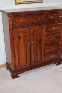 lot 54 image: Solid Wood Glass-topped Dresser
