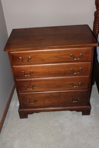 lot 64 image: Solid Wood 4-Drawer Highboy Dresser