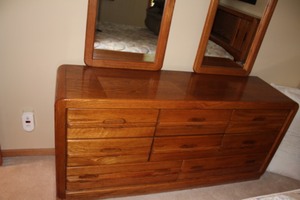 lot 65 image: Solid Oak Dresser with Matching Mirrors
