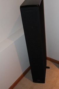 lot 88 image: Set of 2 Definitive Tower Speakers with Center Channel