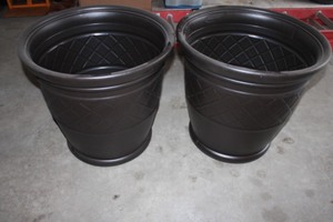 lot 97 image: Set of 2 Large Resin Garden Pots