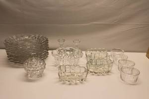 lot 105 image: Lot of Assorted Glass Dinnerware