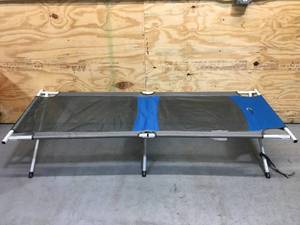 lot 47 image: Bass Pro Shop Eclipse Collapsible Cot