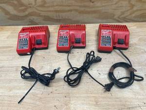 lot 89 image: MILWAUKEE Lot of 3- M12M18 Chargers