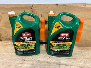 lot 122 image: ORTHO Lot of 2- WeedClear Lawn Weed Killer Ready to Use with Trigger Sprayer For Northern Lawns, 1 gal.
