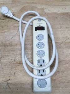 lot 110 image: Lot of 2 - Power Strips