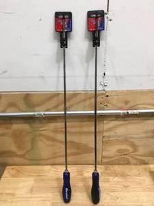 lot 162 image: Lot of 2 - #2 x 20 Phillips Screwdrivers Model # 74-105