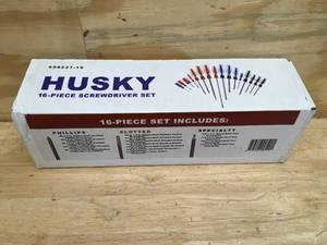 lot 169 image: Husky 16-Piece Screwdriver Set Model # 659237-16