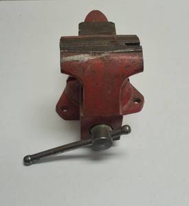 MILWAUKEE- 5 Jaw  WORKSHOP VISE