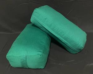 lot 51 image: 2 Heavy Duty Green Pillows - 26x15x7 - Excellent Condition