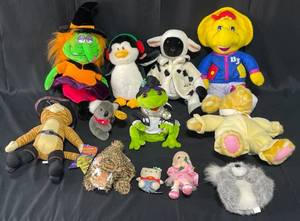 lot 60 image: Lot of Fun Stuffed Animals - Great Condition