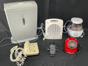 lot 64 image: Paper Shredder, Humidifier, Desk Fan, Small Space Heater, Car Mount, Telephone