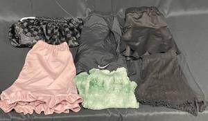 lot 132 image: Lot of Juniors Shorts - Various Sizes, Styles, Colors and Brands