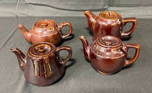 lot 89 image: Lot of 4 VTG Brown Tea Pots Made in Japan (one in Occupied Japan) 4