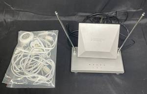 lot 138 image: Philips MANT510 VHFUHFFM Amplified Signal Indoor Antenna and 2 Plug in LED Lights