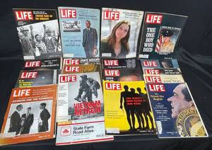 lot 139 image: Lot of VTG LIFE Magazines from 1966-1972