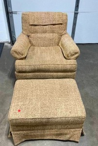 lot 219 image: VTG MCM BeigeTan Tweed Arm Chair and Ottoman - Great Condition