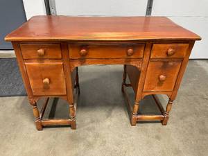 lot 221 image: VTG Wooden Desk w 5 Drawers