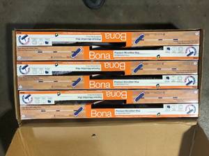 lot 9 image: Lot of Bona Premium Microfiber Hard Surface Mop and Duster  Customer Returns See Pictures