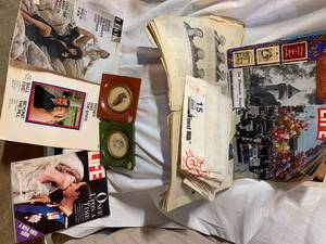 Miscellaneous Old Papers - Magazines - Maps - Container Of Shells
