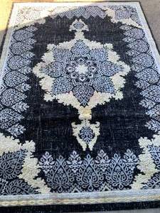 Black- White - Gold Rug