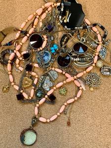 25 Necklaces Jewelry MIX All styles And Ages