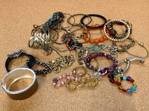 25 Bracelet Jewelry MIX All Styles And Ages